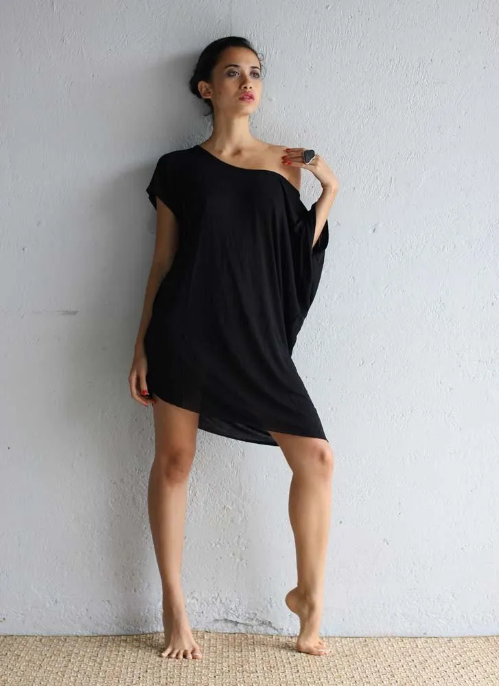 Asymmetric Top Black