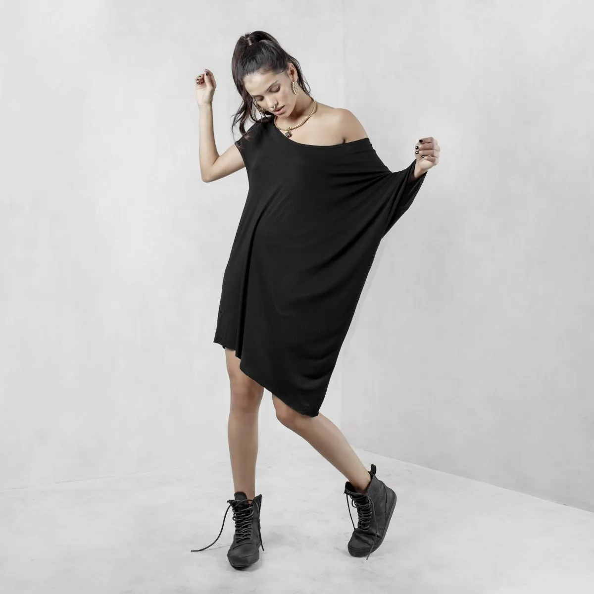 Asymmetric Top Black