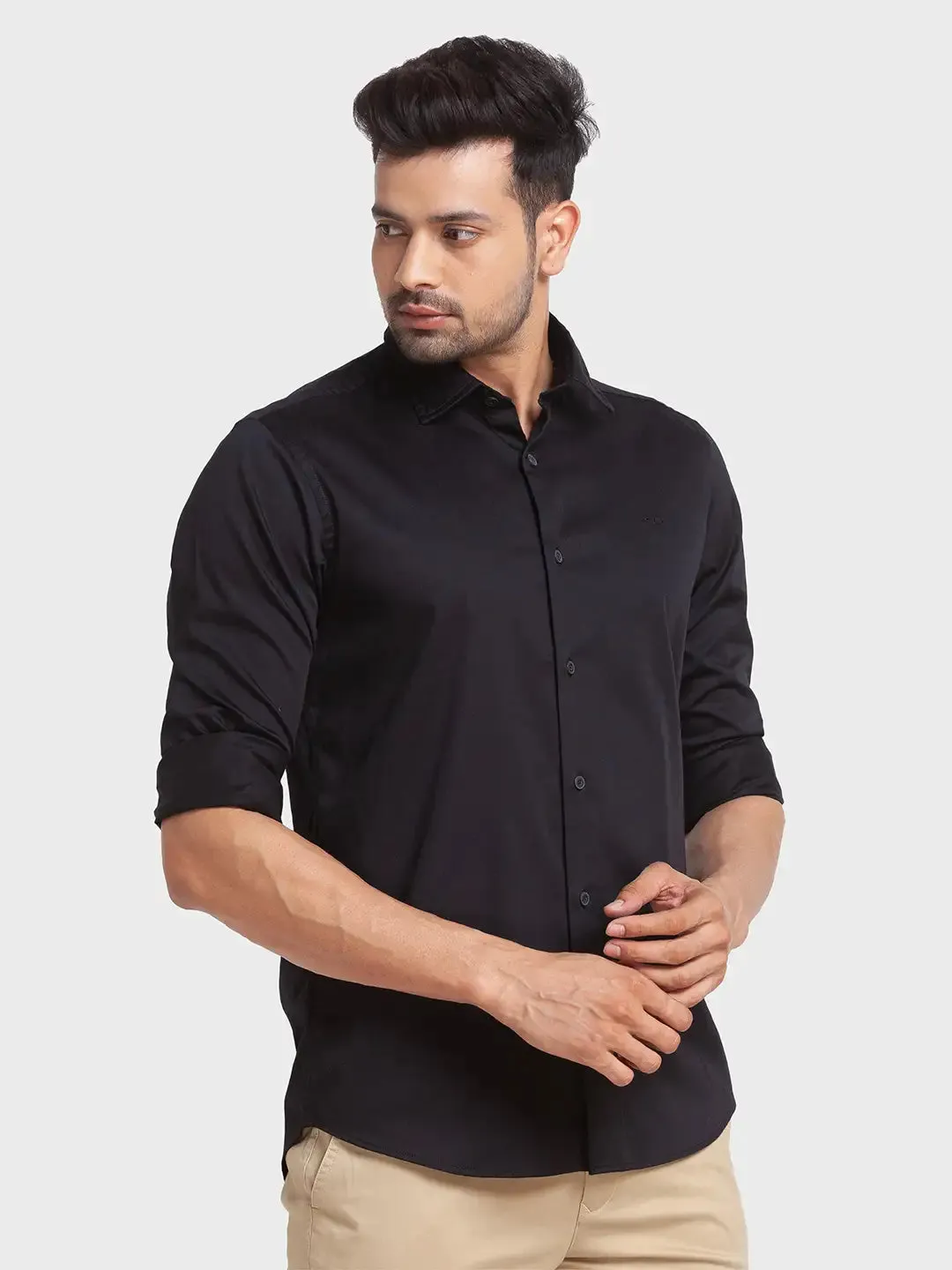 Men Black Tailored Fit Solid Cotton Blend Full Sleeve Shirts