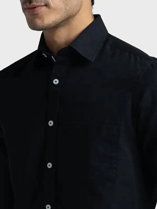 Men Black Tailored Fit Solid Piece Dyed Linen Cotton Blend Full Sleeve Shirts