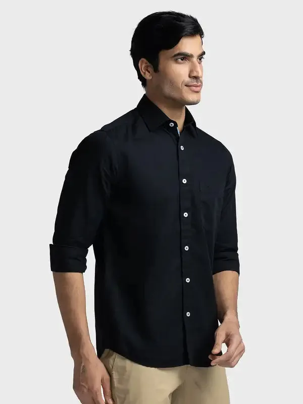 Men Black Tailored Fit Solid Piece Dyed Linen Cotton Blend Full Sleeve Shirts