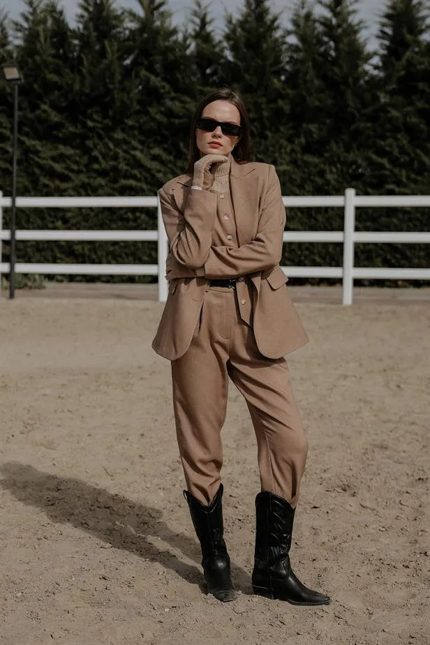 RYN Pencil Classic Pants - Beige - Huber Heights